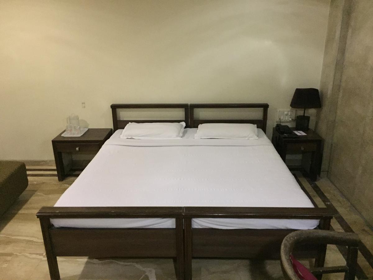 Haredia Hotel Bombaj Zewnętrze zdjęcie